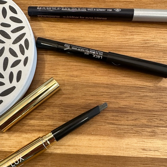 *New* Eyeliner & Eyebrow Bundle, Clinique, Lock It, and Winkylux - Picture 2 of 10